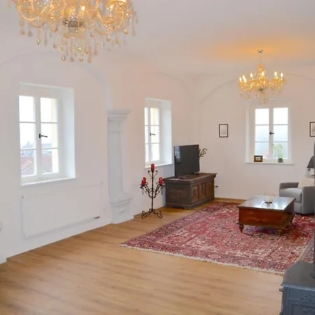 Schlossgut Franken - Schlossapartment Cunrad アパート